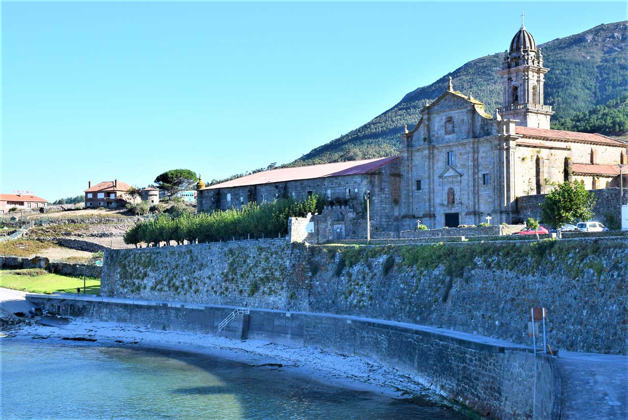 Monastère de Santa María de Oia