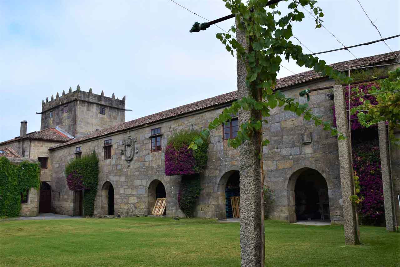 Cambados. Pazo bodega de Fefiñáns
