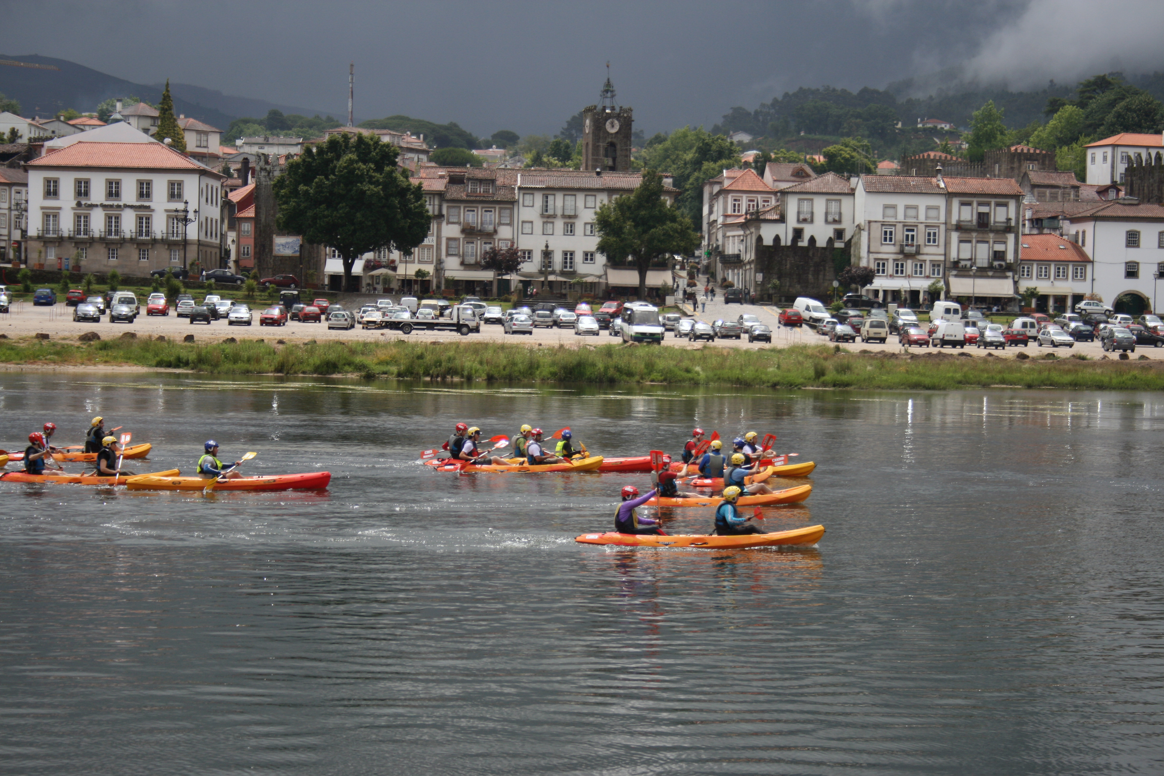 AVENTURAS NÁUTICAS EN EL VALLE DEL LIMA Y PARQUE NACIONAL DE PENEDA-GERÊS